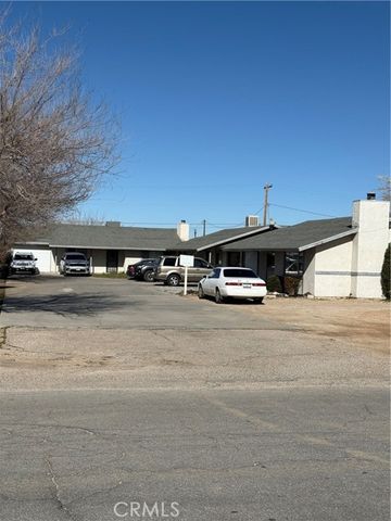 20958 Nisqually Road, Apple Valley, CA 92308