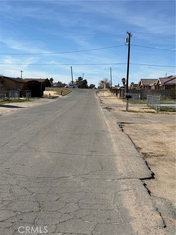 20958 Nisqually Road, Apple Valley, CA 92308