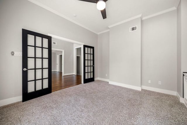 24611 W Kingscrest Circle, Spring, TX 77389