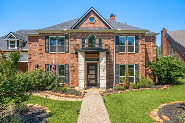 24611 W Kingscrest Circle, Spring, TX 77389