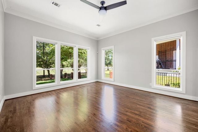 24611 W Kingscrest Circle, Spring, TX 77389