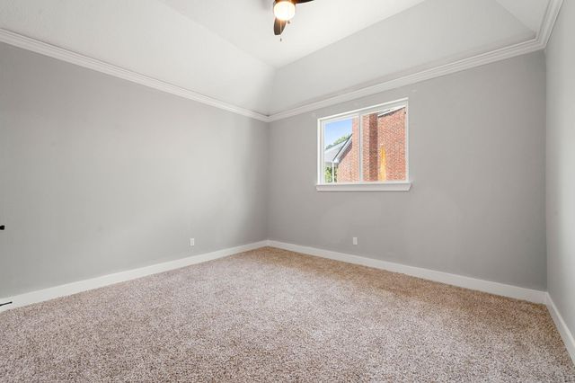 24611 W Kingscrest Circle, Spring, TX 77389
