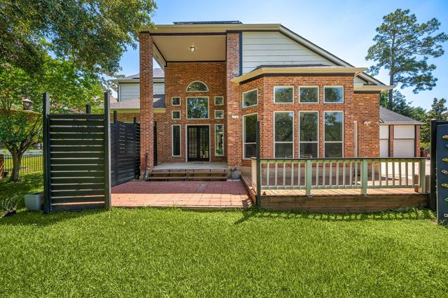 24611 W Kingscrest Circle, Spring, TX 77389