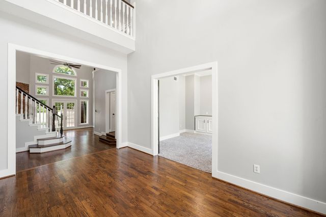 24611 W Kingscrest Circle, Spring, TX 77389