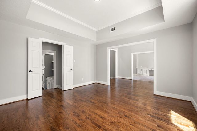 24611 W Kingscrest Circle, Spring, TX 77389