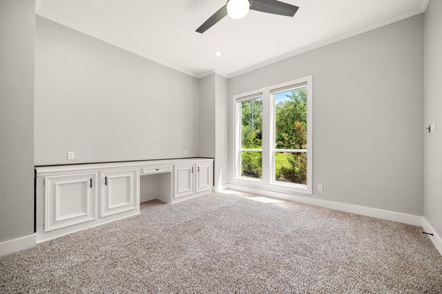 24611 W Kingscrest Circle, Spring, TX 77389
