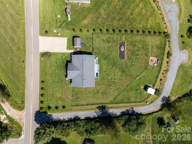 257 Tipton Hill Road, Leicester, NC 28748