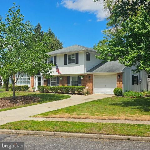 105 HILLSIDE RD, Stratford, NJ 08084