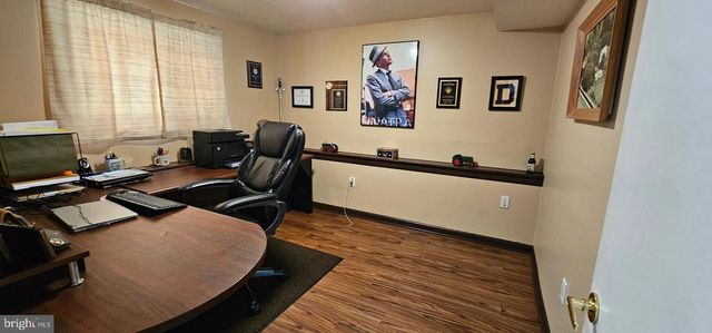 105 HILLSIDE RD, Stratford, NJ 08084