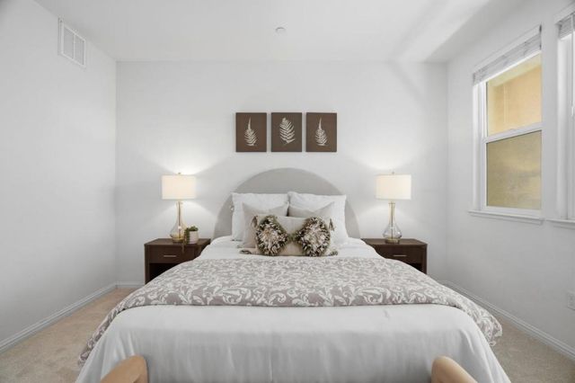 2082 Mahuron Circle, San Jose, CA 95133