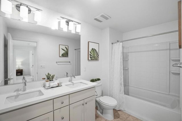 2082 Mahuron Circle, San Jose, CA 95133