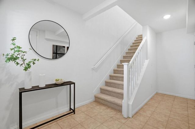 2082 Mahuron Circle, San Jose, CA 95133