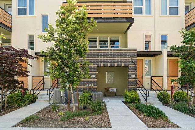 2082 Mahuron Circle, San Jose, CA 95133