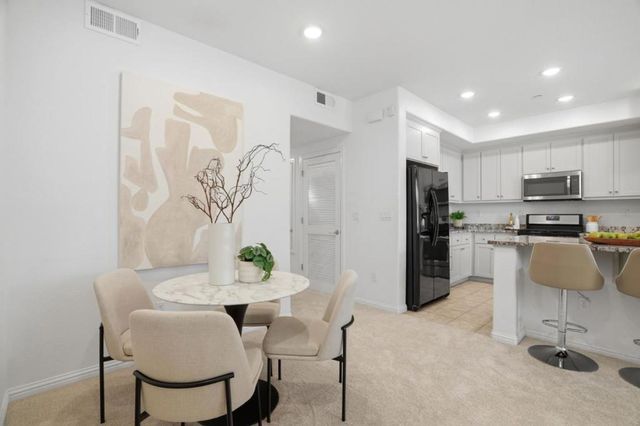 2082 Mahuron Circle, San Jose, CA 95133