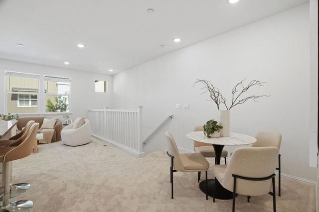 2082 Mahuron Circle, San Jose, CA 95133