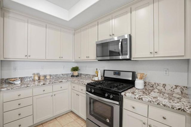 2082 Mahuron Circle, San Jose, CA 95133