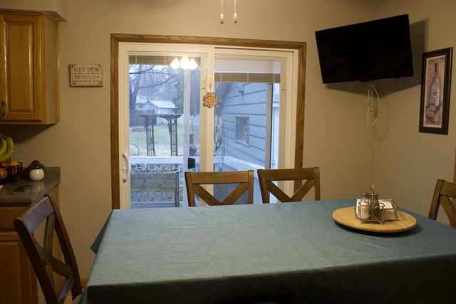 3017 W Ramsey AVENUE, Greenfield, WI 53221