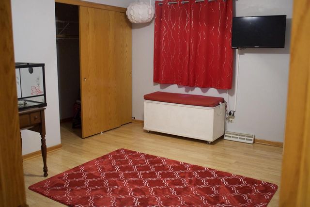 3017 W Ramsey AVENUE, Greenfield, WI 53221