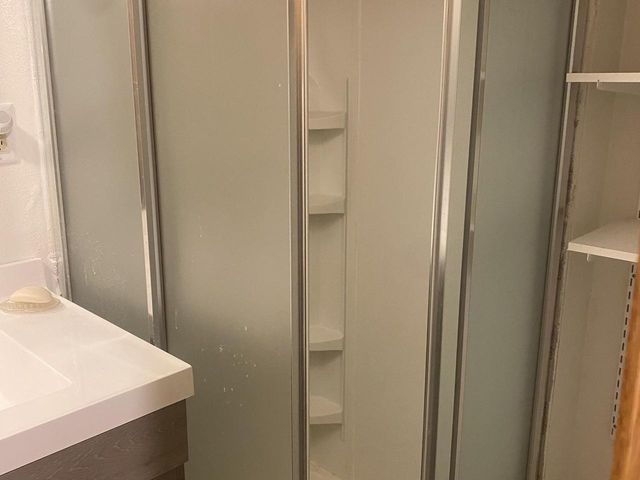 3017 W Ramsey AVENUE, Greenfield, WI 53221