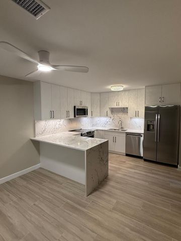 79 Lake Arbor Drive 79, Palm Springs, FL 33461