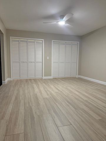79 Lake Arbor Drive 79, Palm Springs, FL 33461