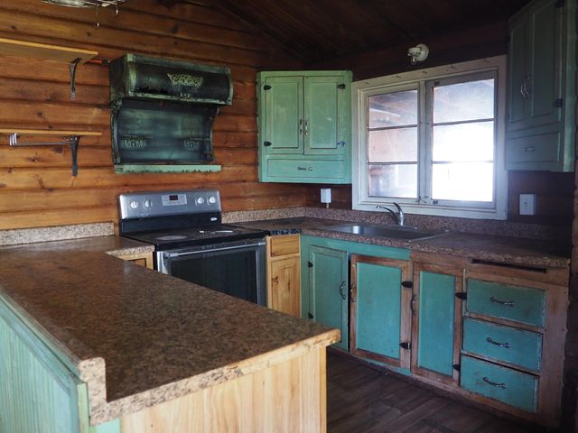 21705 S Powerhouse Road, Manton, CA 96059