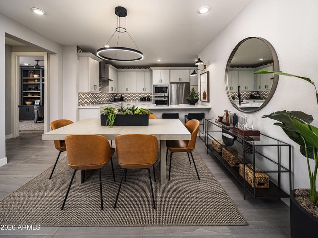 2121 W SONORAN DESERT Drive 165, Phoenix, AZ 85085