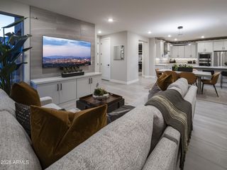 2121 W SONORAN DESERT Drive 165, Phoenix, AZ 85085