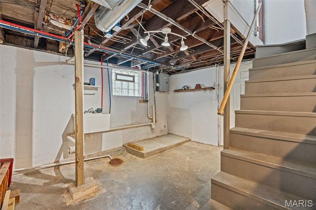 5742 Lansdowne Avenue, St Louis, MO 63109