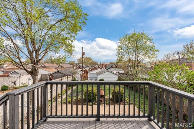 5742 Lansdowne Avenue, St Louis, MO 63109