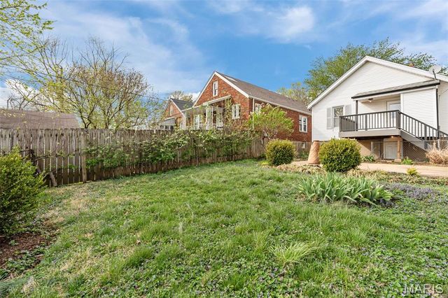 5742 Lansdowne Avenue, St Louis, MO 63109