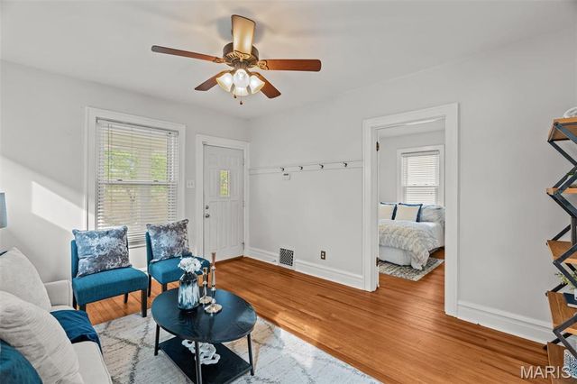 5742 Lansdowne Avenue, St Louis, MO 63109