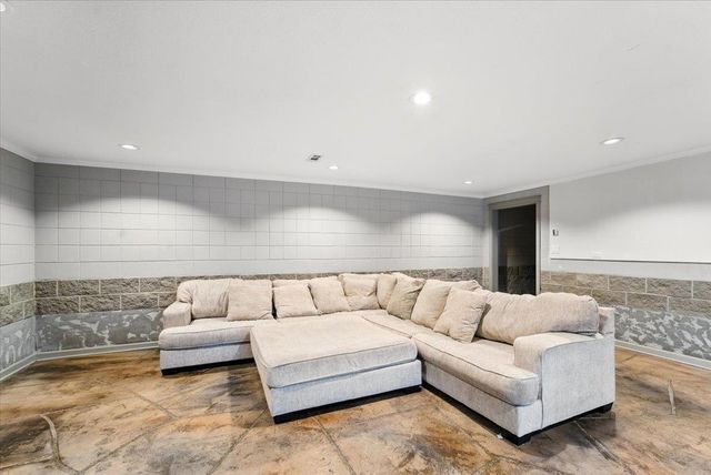 127 Doyle Avenue, Evansdale, IA 50707