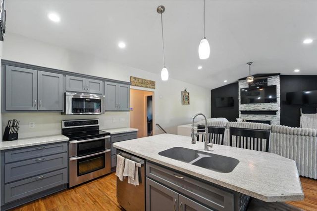 127 Doyle Avenue, Evansdale, IA 50707