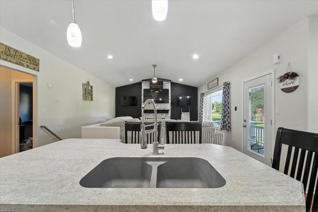 127 Doyle Avenue, Evansdale, IA 50707