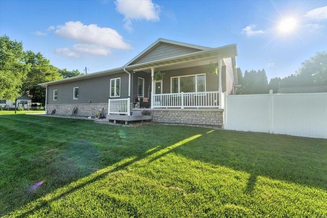 127 Doyle Avenue, Evansdale, IA 50707