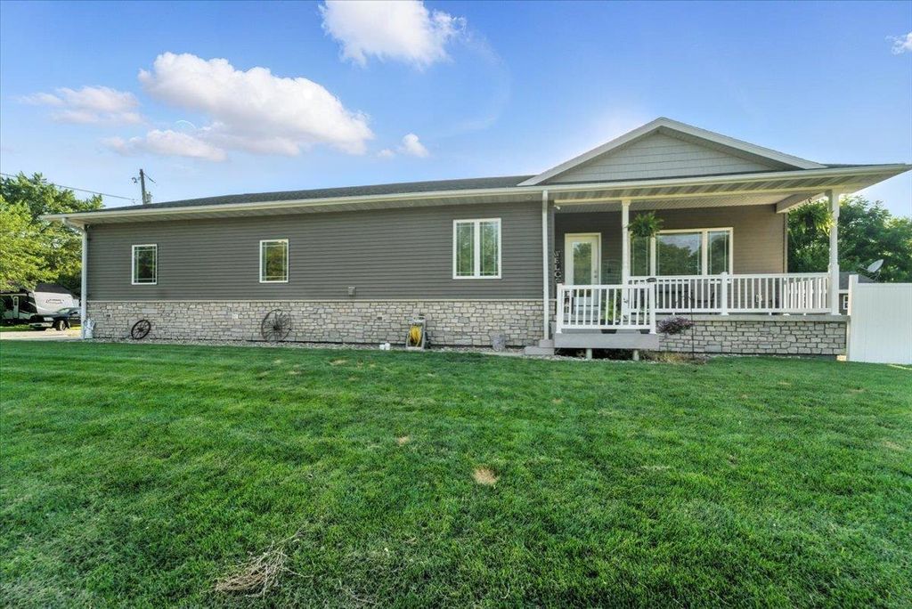 127 Doyle Avenue, Evansdale, IA 50707