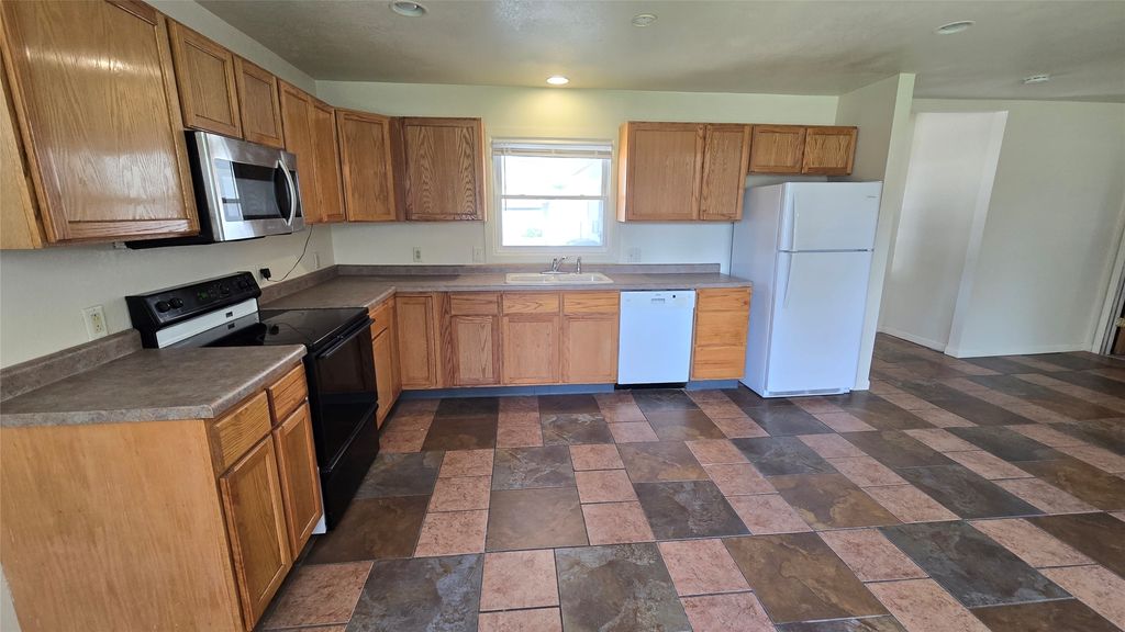 308 S Main Street, Baxter, IA 50028