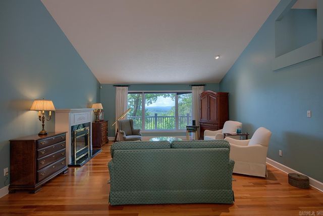 31 Derecho Way, Hot Springs Village, AR 71909