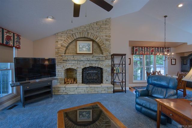 31 Derecho Way, Hot Springs Village, AR 71909