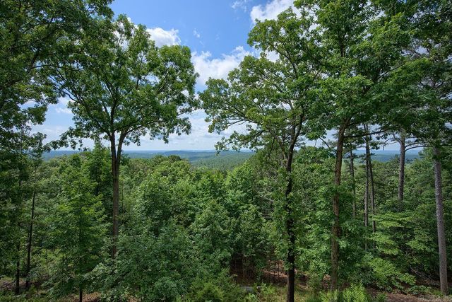 31 Derecho Way, Hot Springs Village, AR 71909