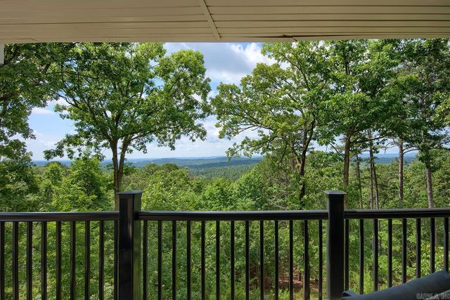 31 Derecho Way, Hot Springs Village, AR 71909