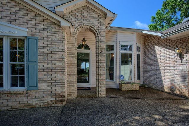 31 Derecho Way, Hot Springs Village, AR 71909
