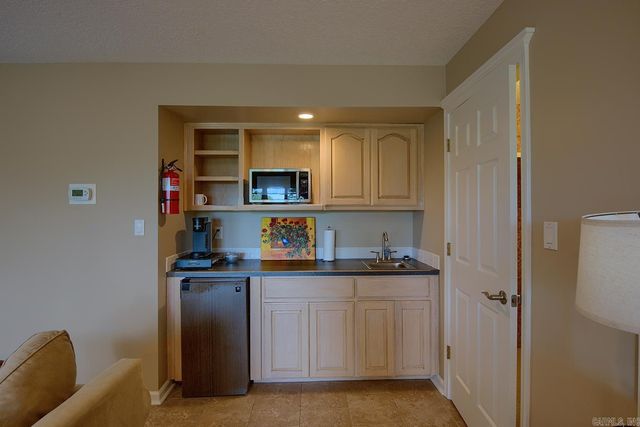 31 Derecho Way, Hot Springs Village, AR 71909