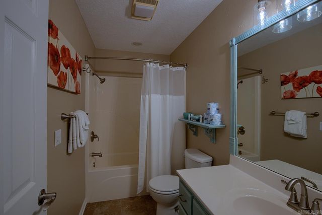 31 Derecho Way, Hot Springs Village, AR 71909