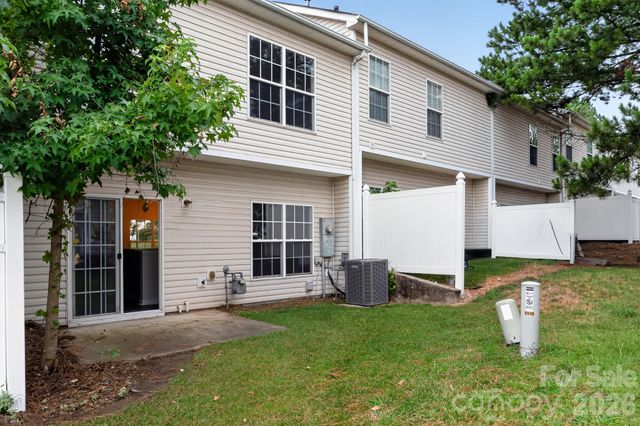 8531 Carolina Lily Lane, Charlotte, NC 28262