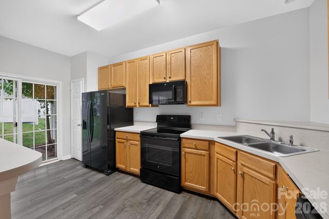 8531 Carolina Lily Lane, Charlotte, NC 28262