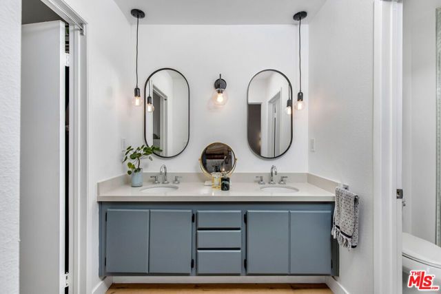 31 Village, Santa Monica, CA 90405