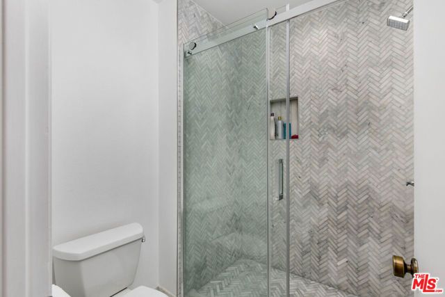 31 Village, Santa Monica, CA 90405