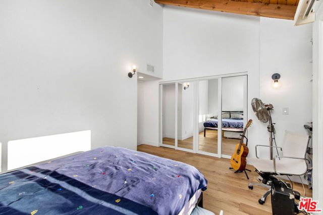 31 Village, Santa Monica, CA 90405